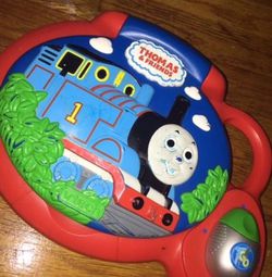 Thomas and friends works perfectly battery piece is missing
