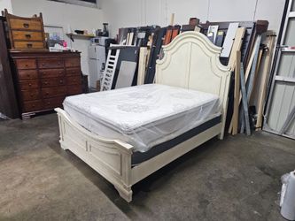 Queen bed and mattress