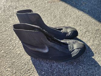 Nike Machomai Boxing or Wrestling Shoes 9.5 US