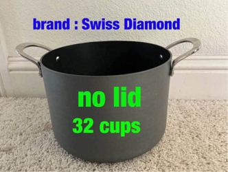 Stock pot  (32 cups . no lid) -  $25