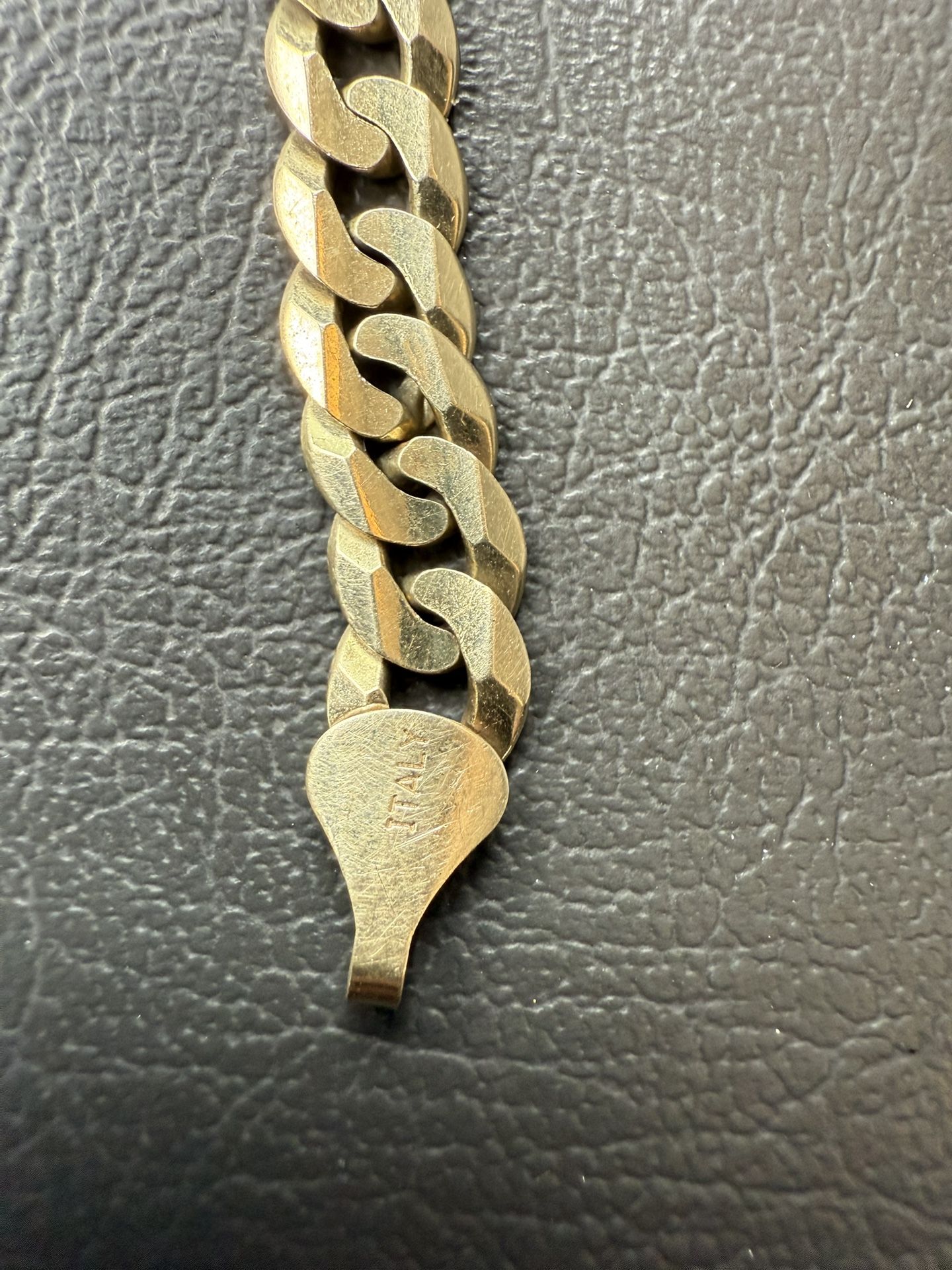 7.5 mm 10kt Gold Cuban Link Bracelet