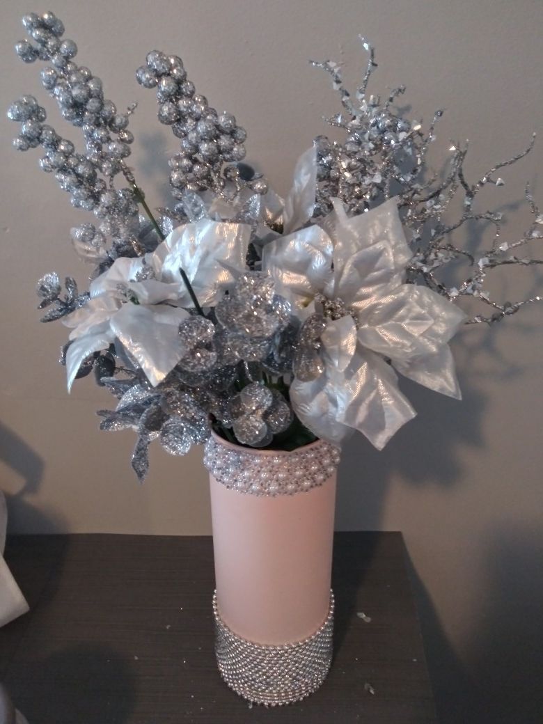 Handcrafted Vase w/flowers included