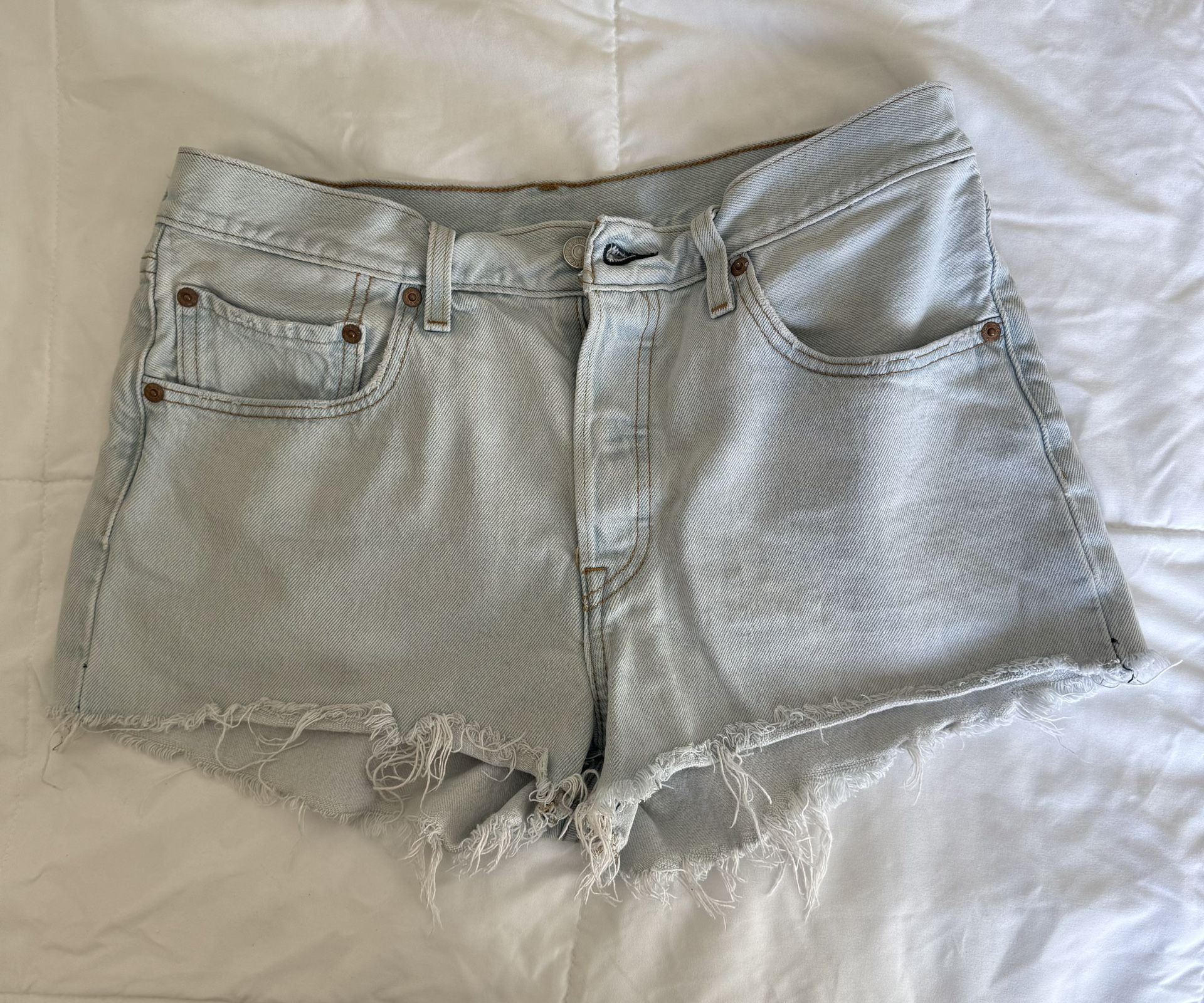501 Levi Denim Shorts