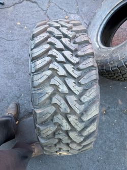 1 tire 305-70-16 Toyo MT 95% tread life for $135 mounted and balanced