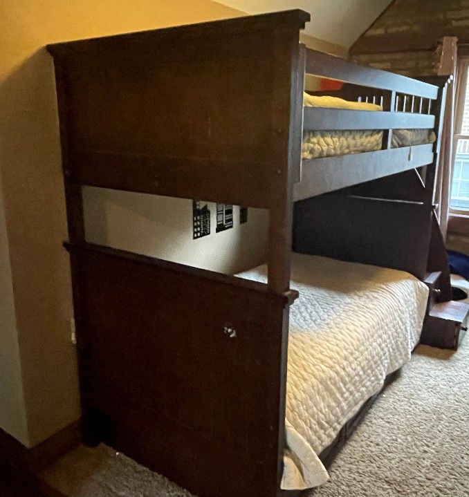 Bunk Bed With Trundle