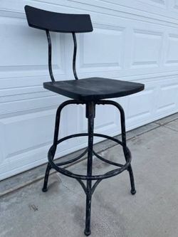 One Heavy Duty Barstool Chair Seat height:26.5 inch Back height:40 inch Good work in good condition
