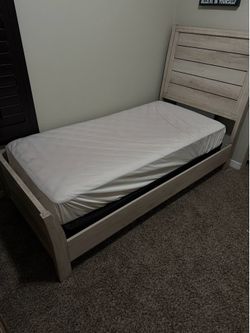 Twin Bed (mattress/box spring included)