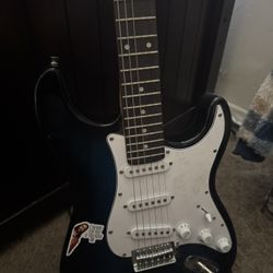 Zeny Electric Guitar w Amp and Cord 