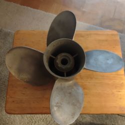 Mach Stern Driver Quad Propeller Great Condition