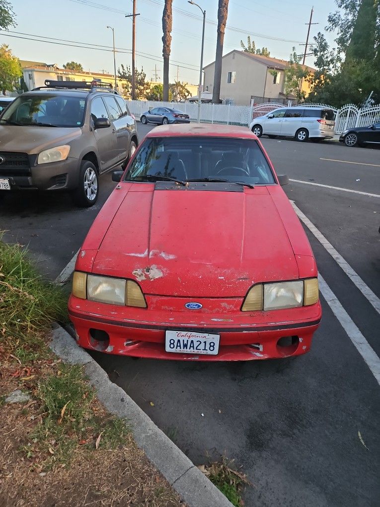 1990 Ford Mustang