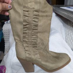 Cow Girl Style Boots