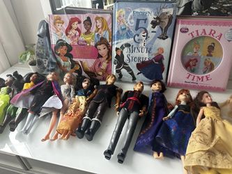 Disney Princess Dolls And Books 