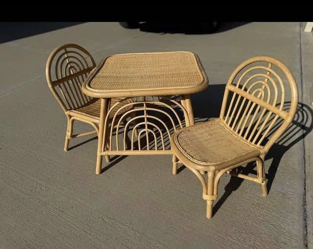 Rattan Kid Table & Chairs 