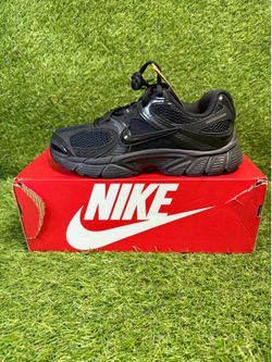 Size 8.5W - Nike V5 RNR Black Anthracite