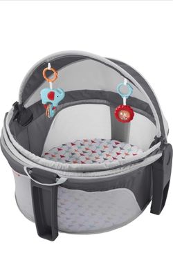 Fisher-Price Portable Bassinet On-The-Go Baby Dome