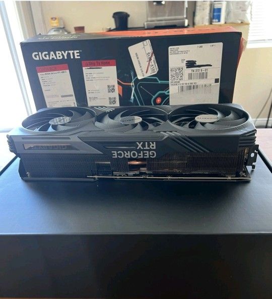 GIGABYTE NVIDIA GeForce RTX 4090 GAMING OC 24G 24GB GDDR6X Graphics Card