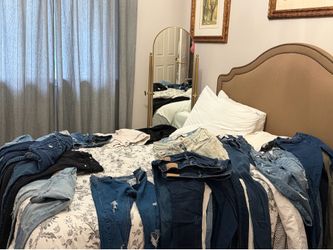 Designer jeans size 00   30 pair