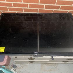 43” LG TV