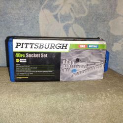 New 40 piece Ratchet set
