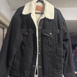 LEVI BLACK JEAN JACKET