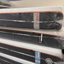 Cal King Tempurpedic Mattress
