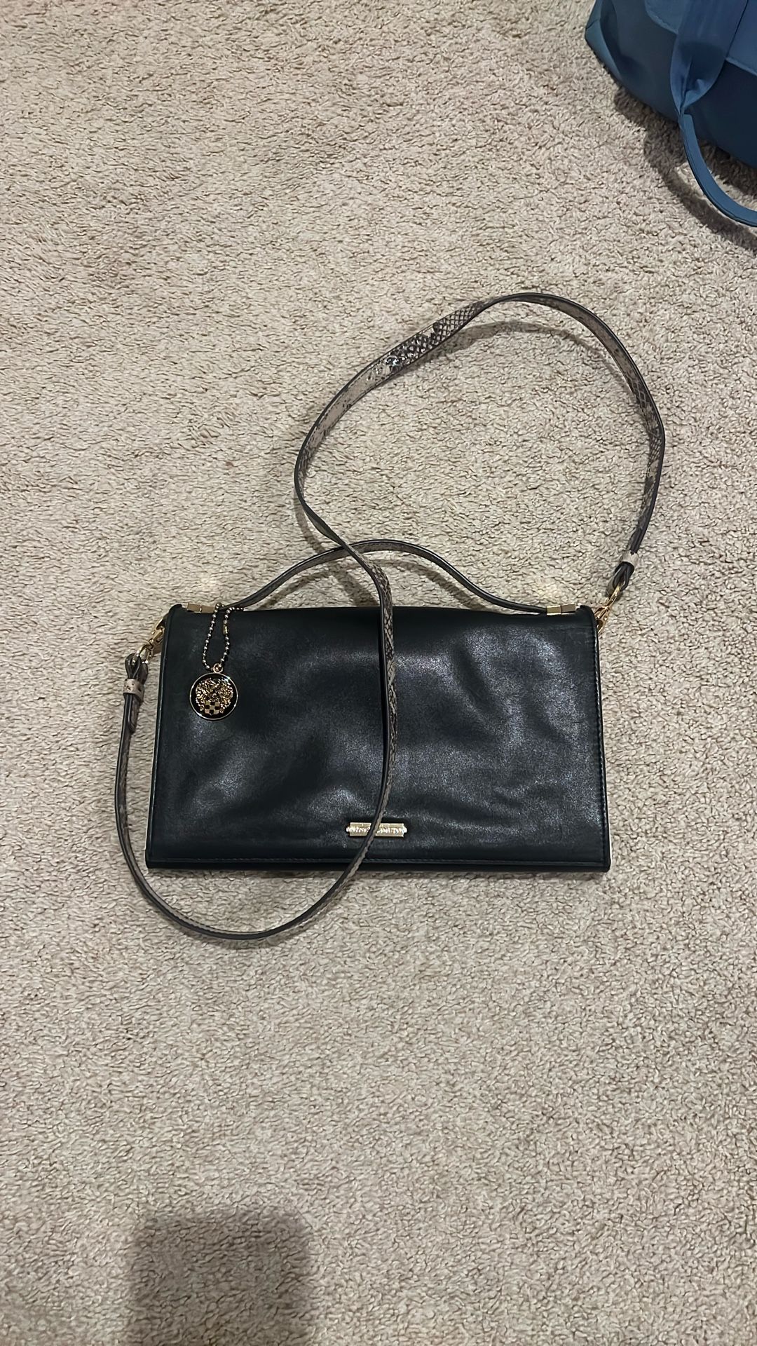 Vince Camuto crossbody Bag