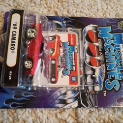 Collecti ble Camaro & Mustang.     $5  Each.  New