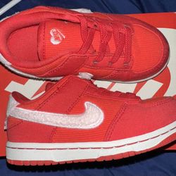 Nike dunk toddler 9c used $45
