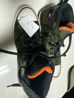 Olive green chuck taylos