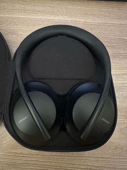 Bose Noise Cancellation Headphones 700