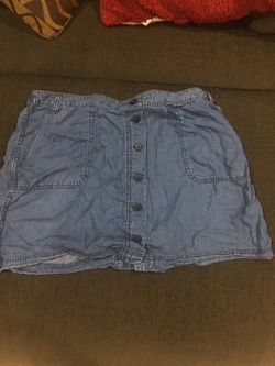 Women’s GAP skirt