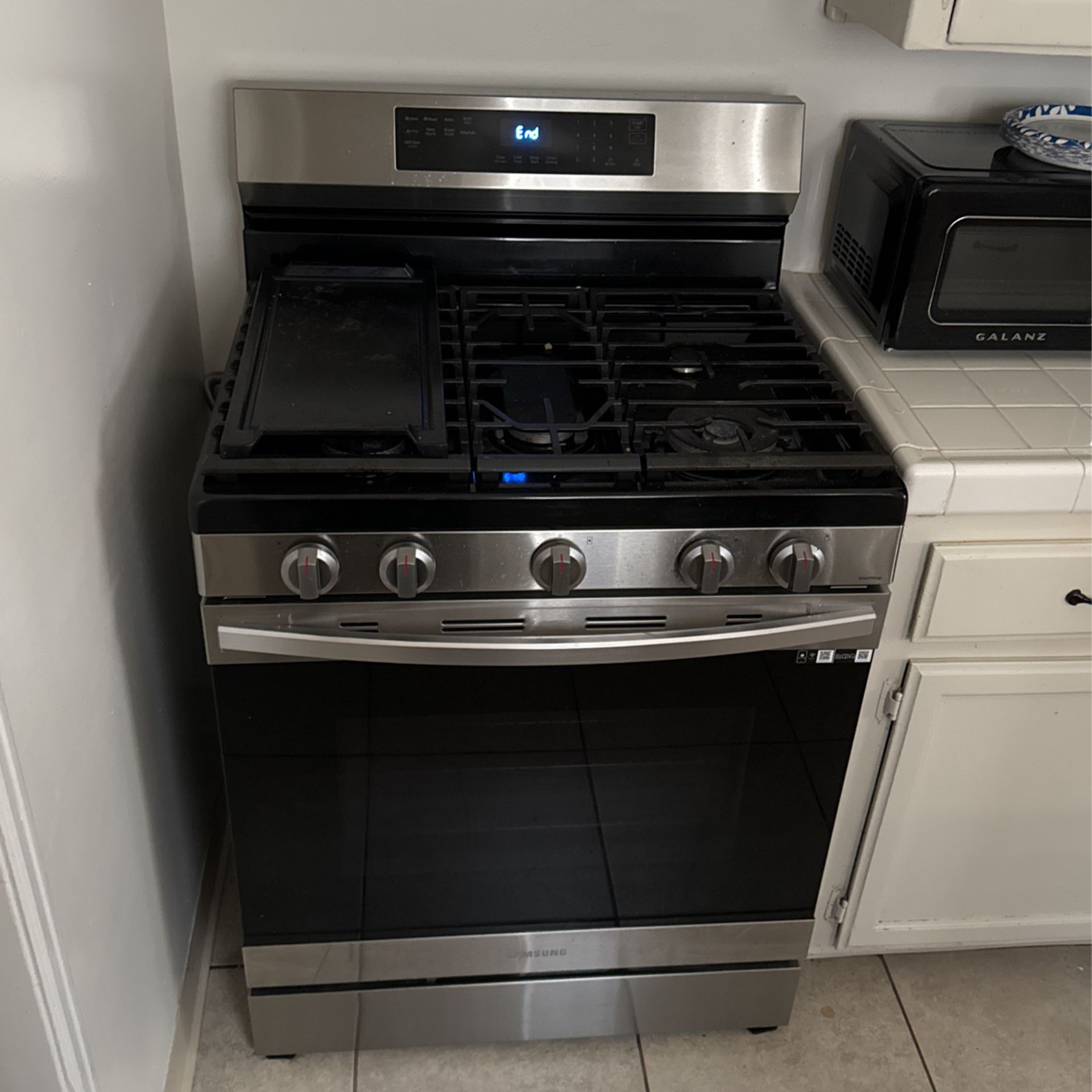 Stove With Air fryer Built In Oven 