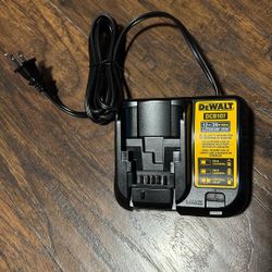 Dewalt 20/12v Charger