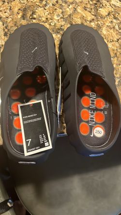 Nike Mind 001 Black size 7