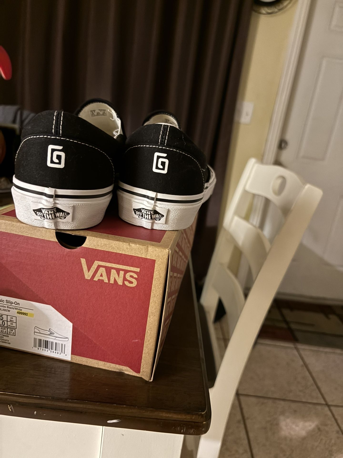 Slip On Vans Size 9.5 Rare 30$