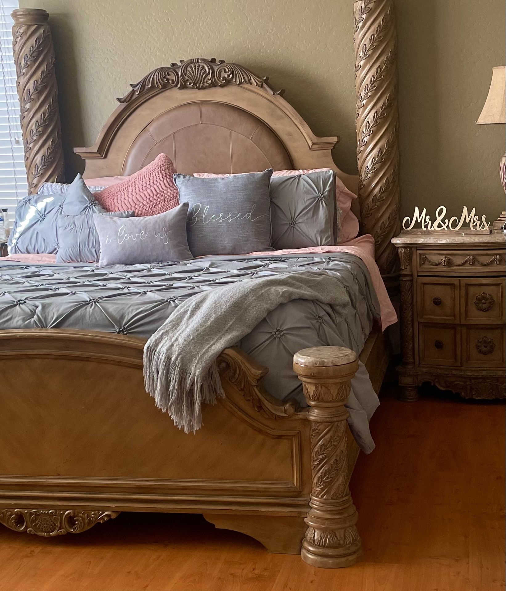 Ashley Furniture Cal King Bed Frame W/2 Nightstands 