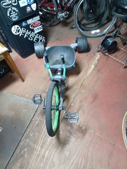 Huffy Green machine trike