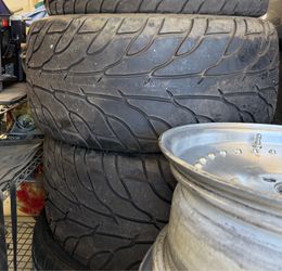 Mickey Thompson S/R tires 28x12 R15