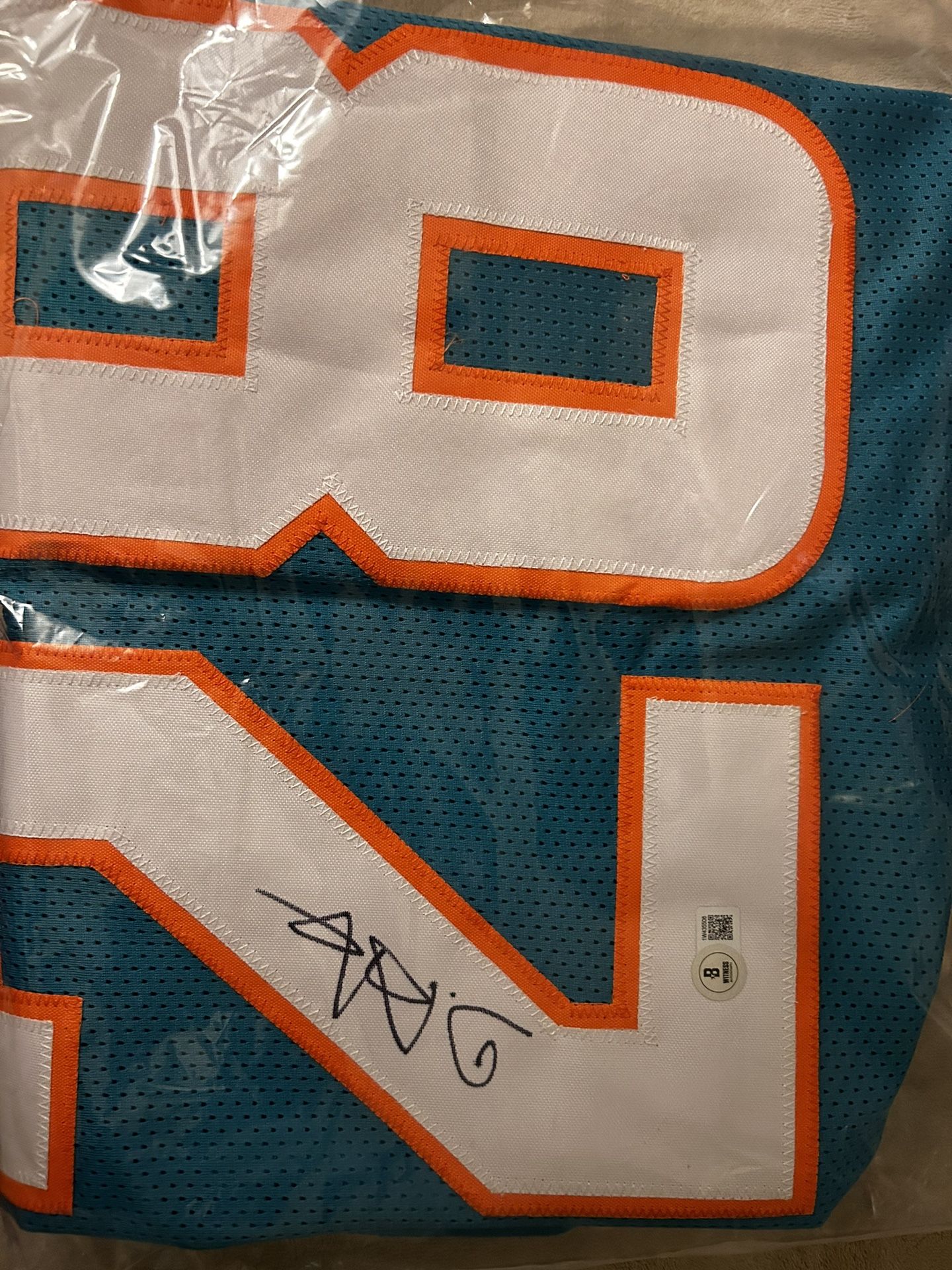 Devon Achane Autographed Custom Miami Dolphins Jersey - Beckett Certified Auto