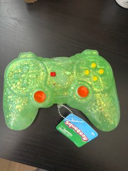 Squeeze Game controller (green)