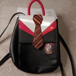 Danielle Nicole Harry Potter Gryffindor Uniform Mini Backpack