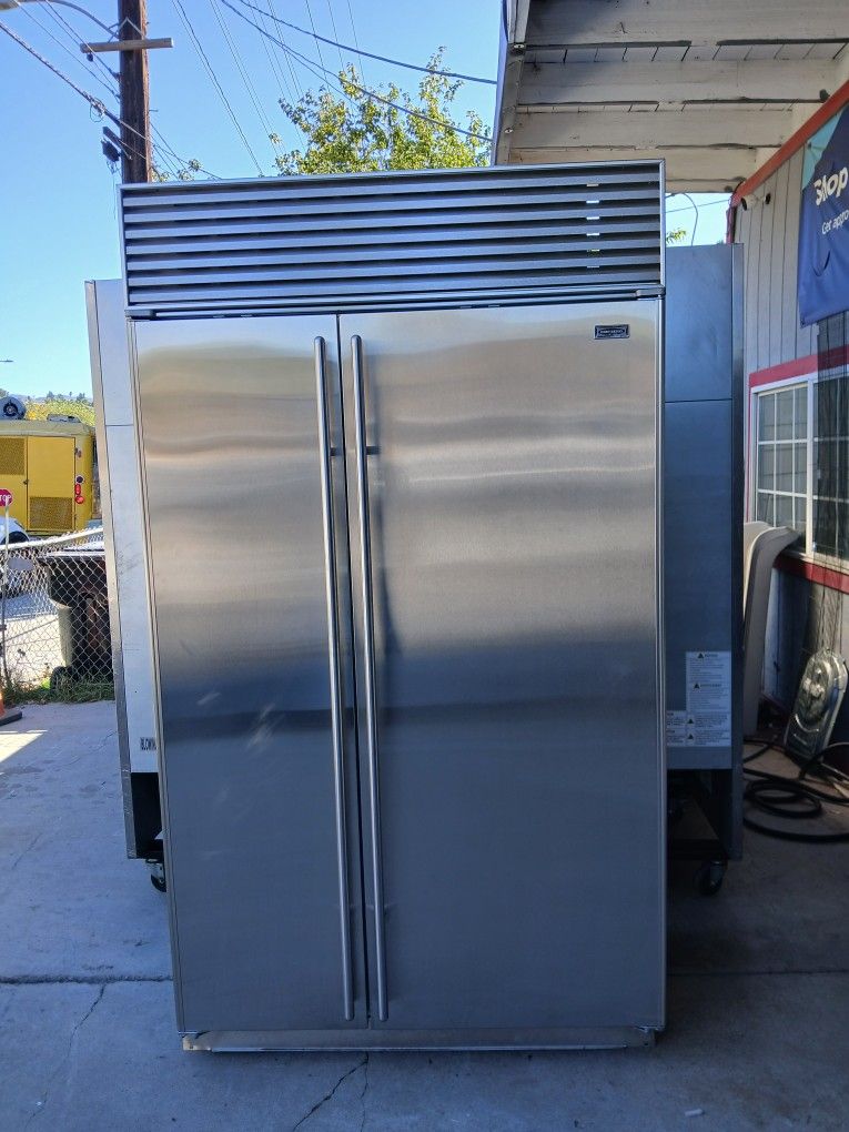 Subzero Refrigerator 48"