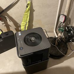 Cube Dehumidifier 