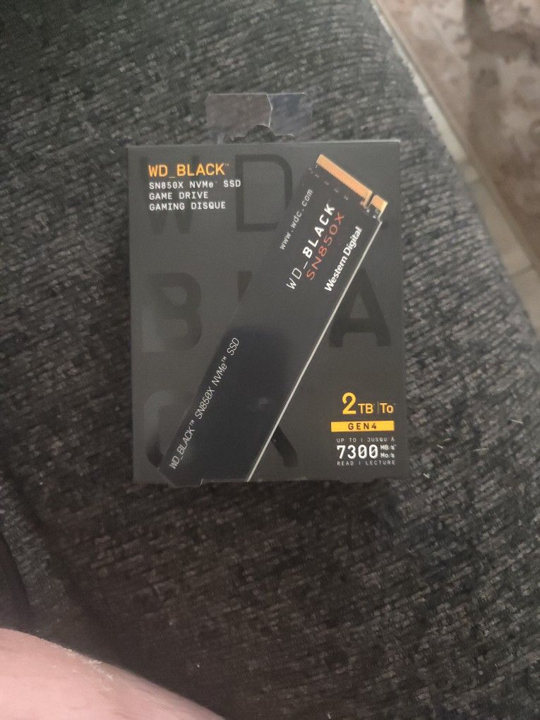 WD_BLACK SSD 2TB GEN4 7300 MB/s Read