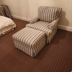 Arm Chair with Ottoman 