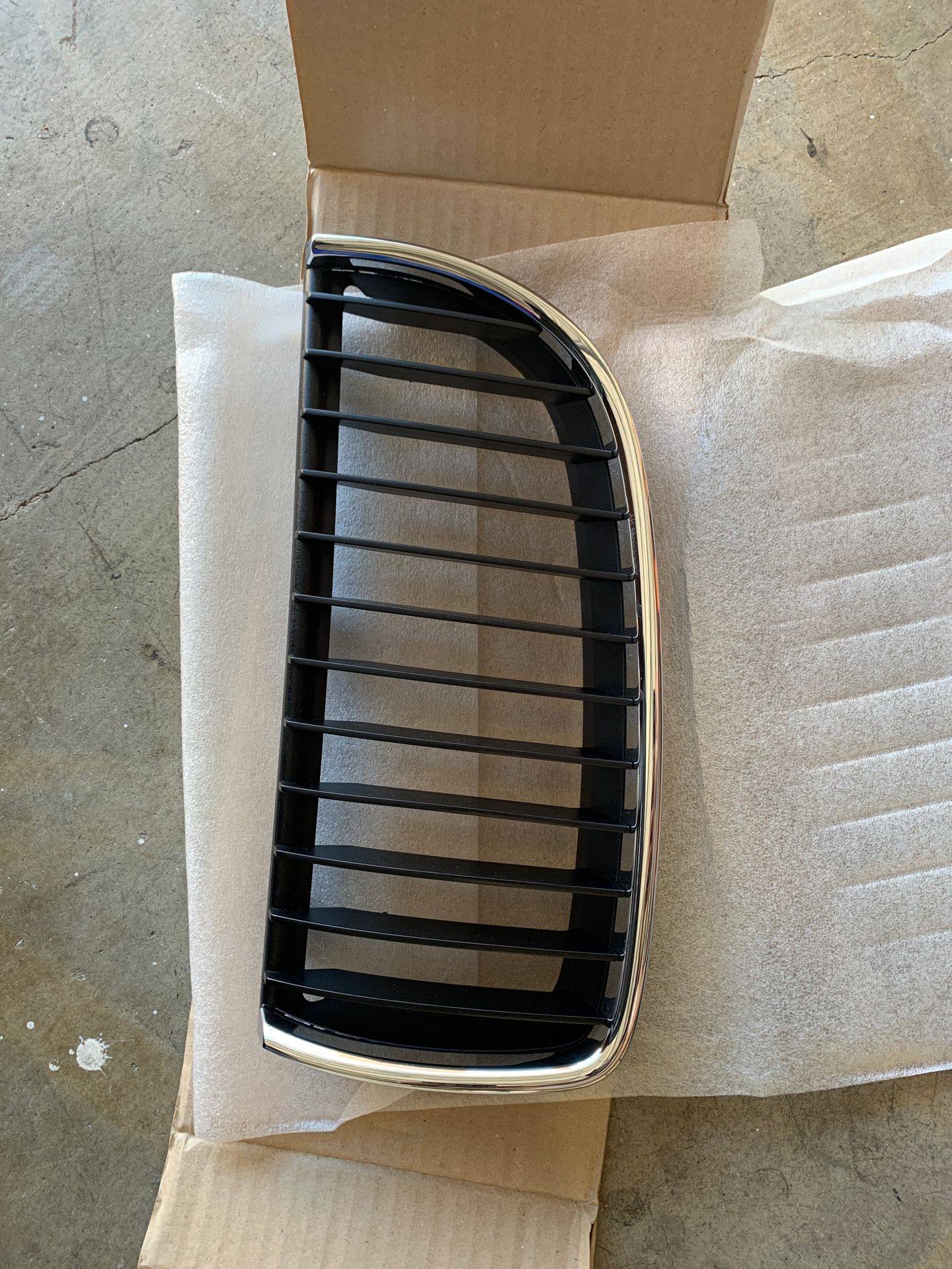 BMW 328i Front Hood Grilles