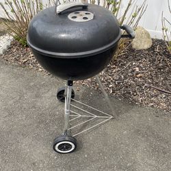 Weber Kettle Charcoal Grill 