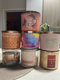 Bath and body works 3 wick candles