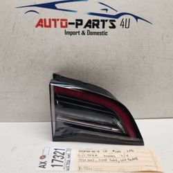 mssing guides 2021 - 22 - 2023 TESLA MODEL 3 / Y TRUNK INNER TAIL LIGHT OEM AX17321
