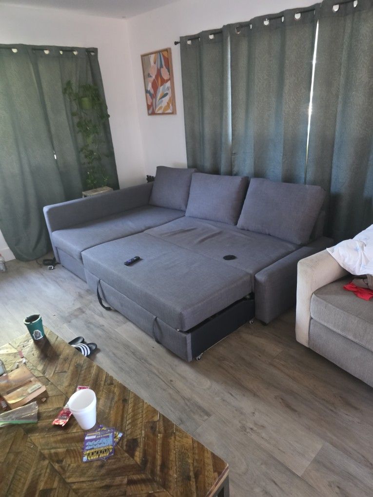 Couch 